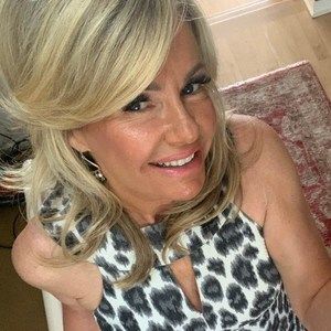 Meet your Posher, Leigh